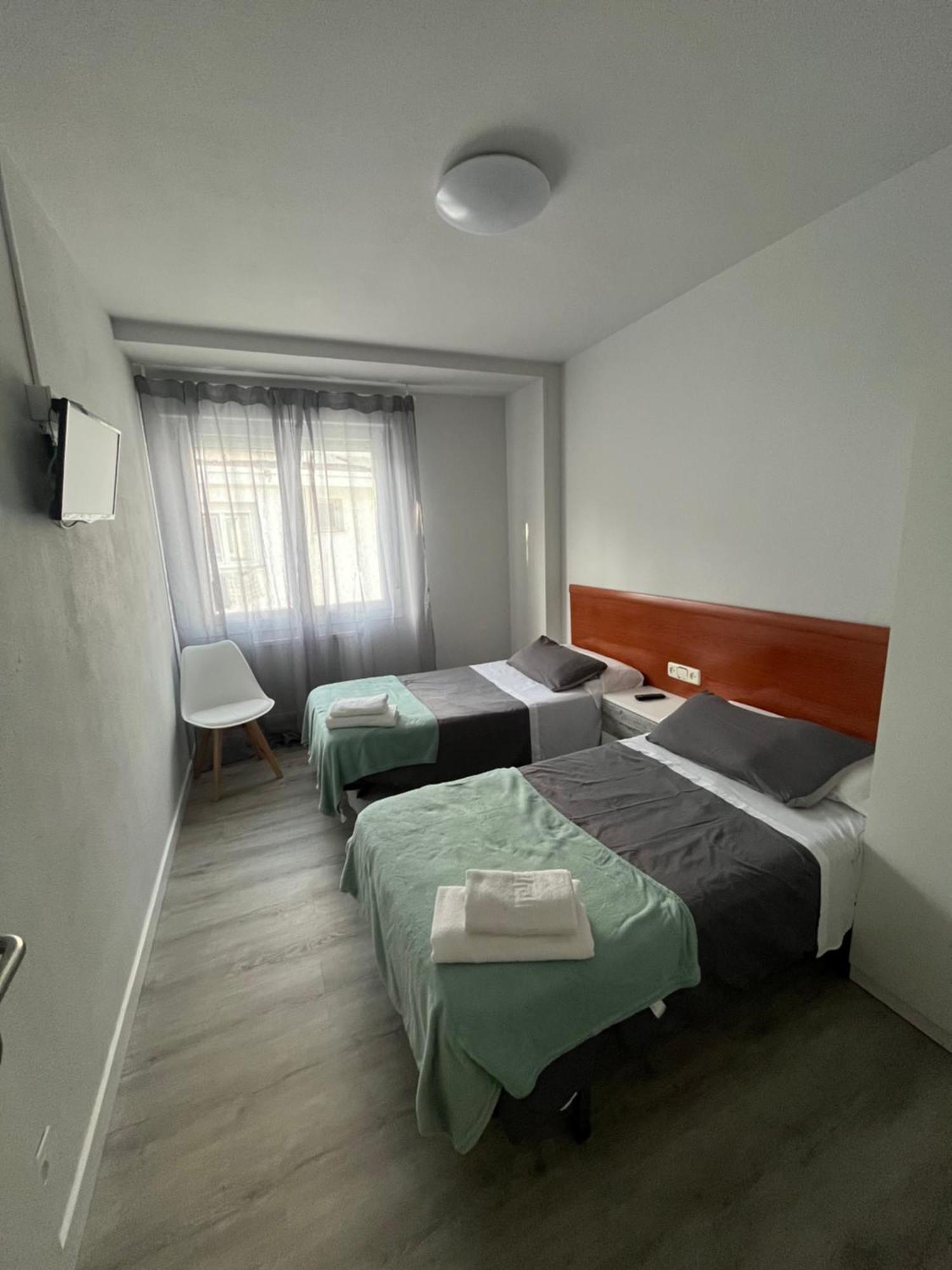 Pension Luzia - Optional Auto Check-In Памплона Экстерьер фото